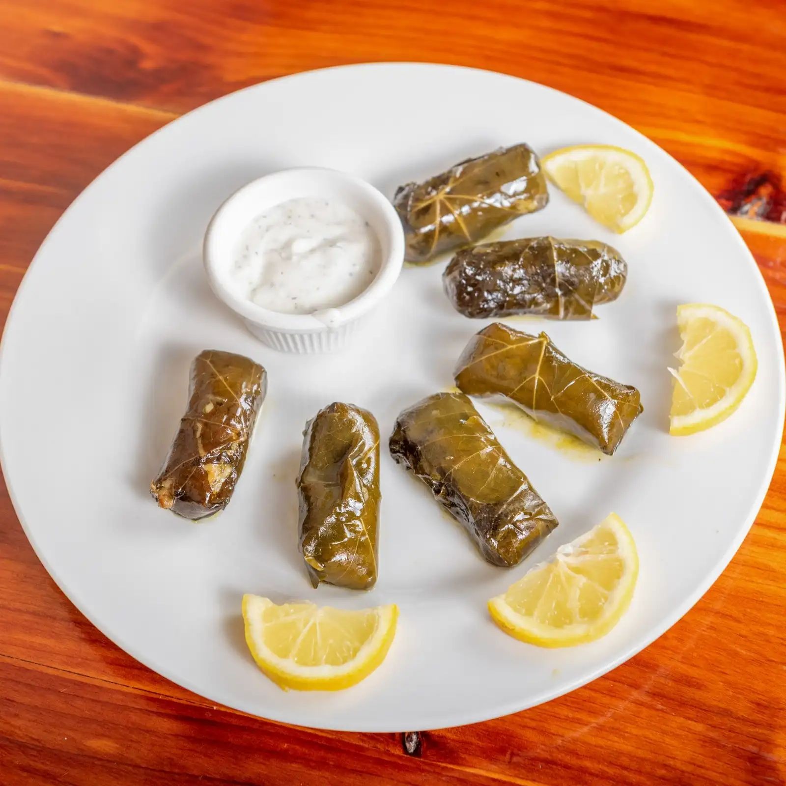 6 Stuffed Grape Leaves (Dulma).