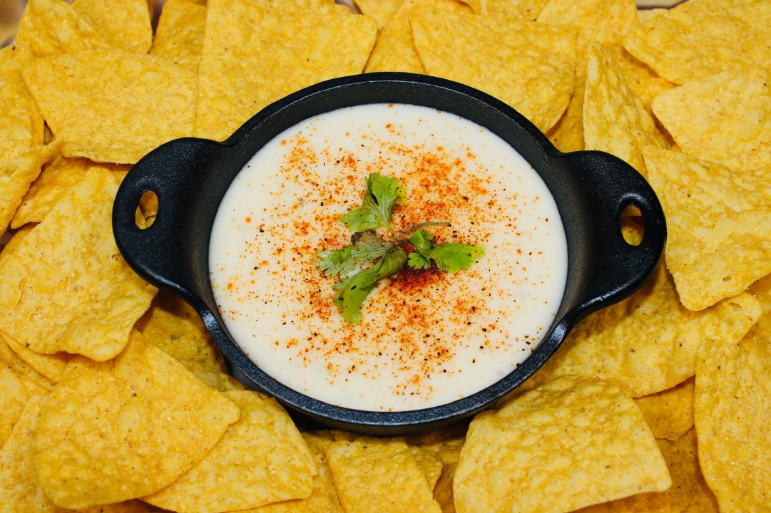 Queso Blanco & Chips (Sharable).