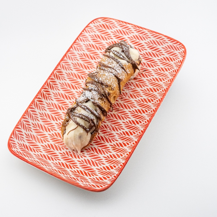 Cannoli.