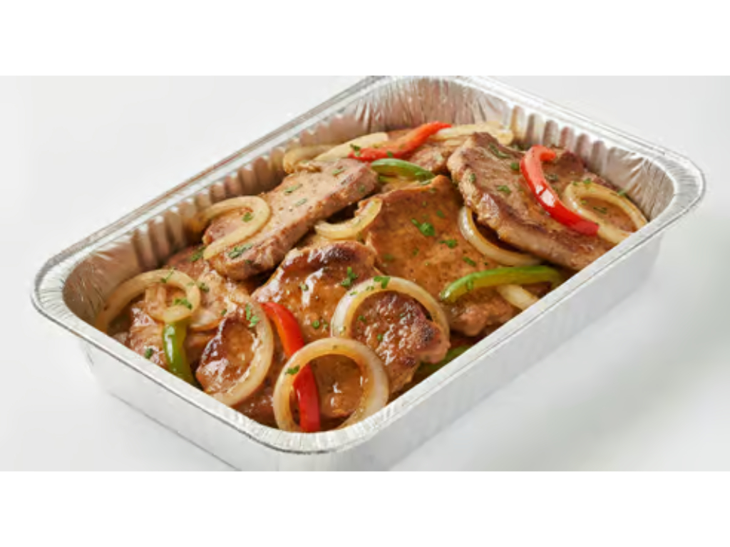 Smothered Pork Chops - Chuletas Guisadas.
