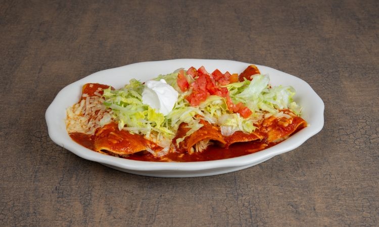 Enchiladas super rancheras.