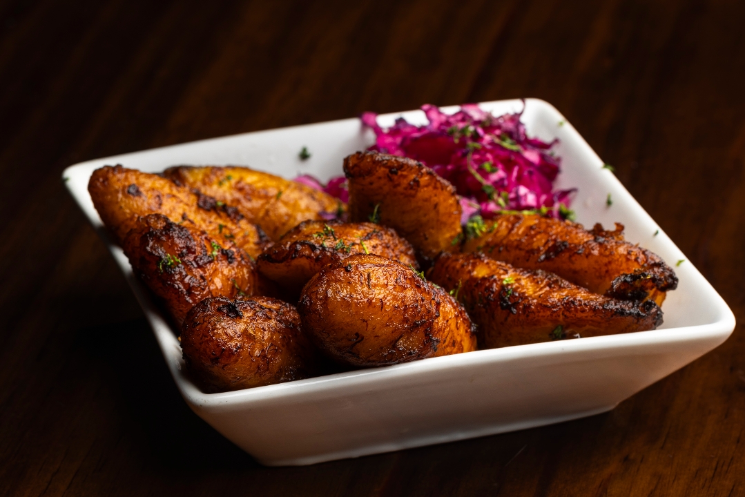 Platanos Fritos | Fried Sweet Plantains.