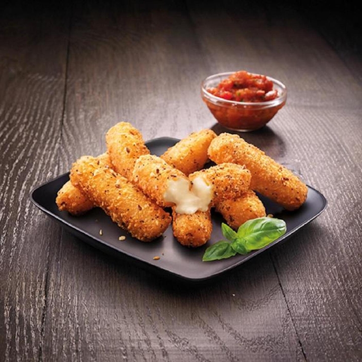 Mozzarella Sticks (8pc).