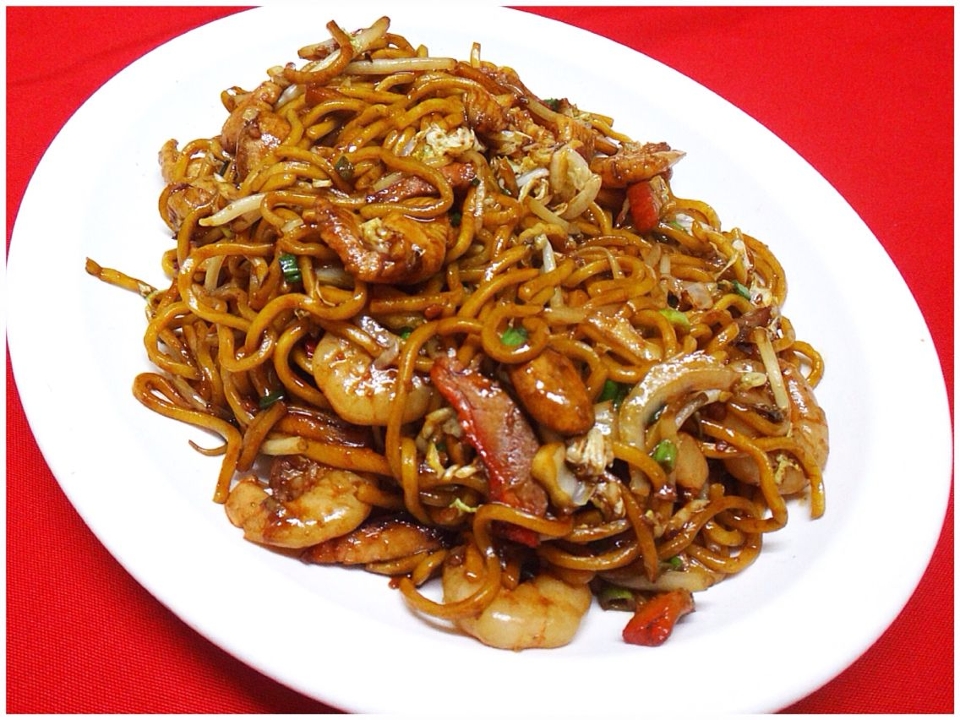 House Special Stir Fry Noodle.