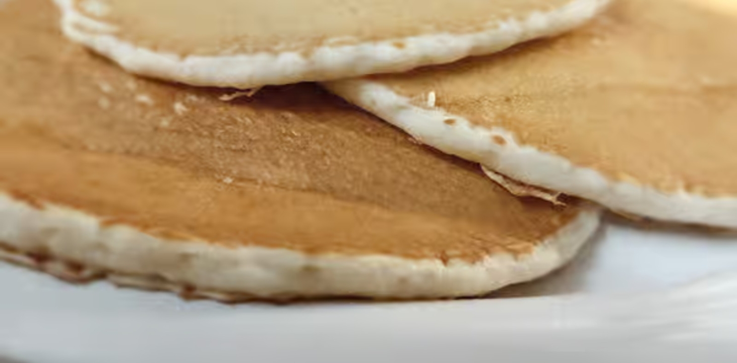 3 Buttermilk Hot Cakes.