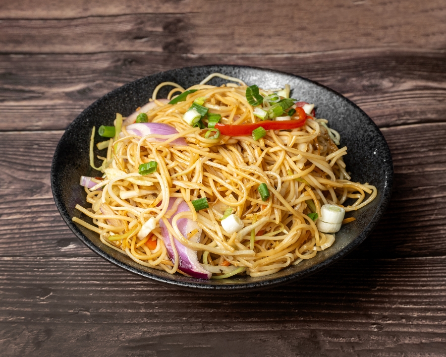 Veg Hakka Noodles.