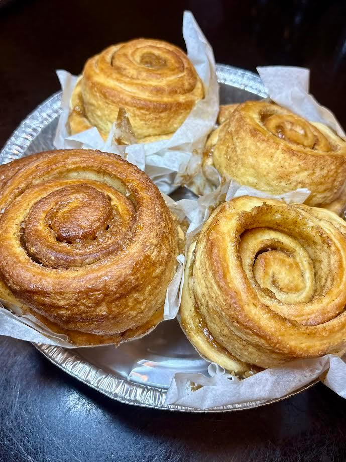 4 Cinnamon Rolls (Baked).