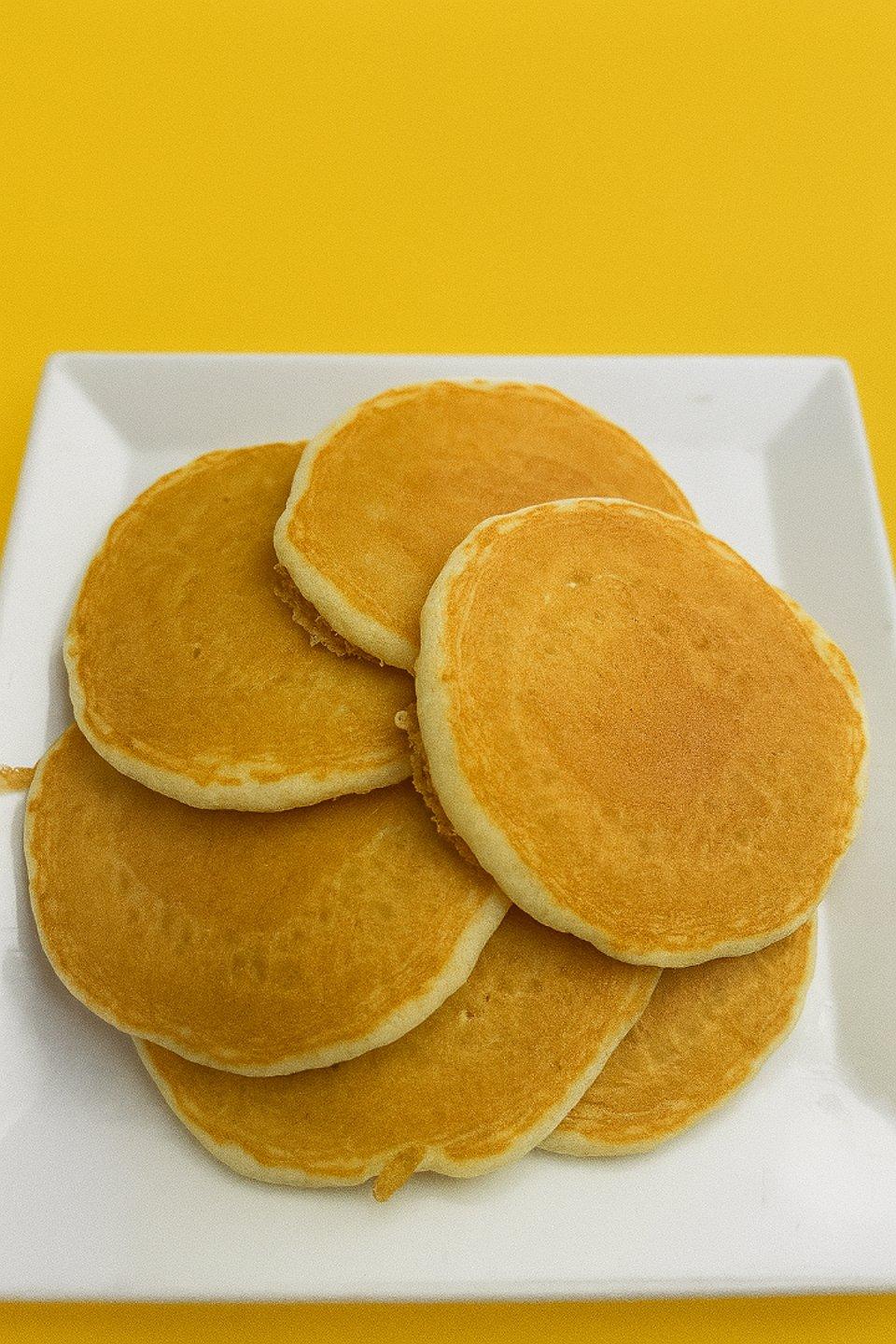 6 Silver Dollar Pancakes.