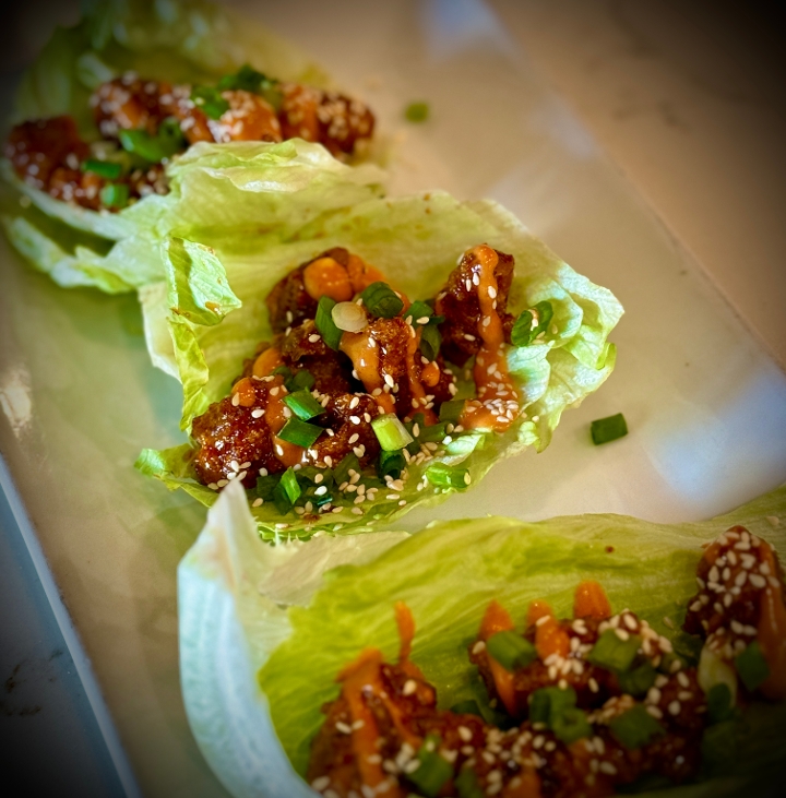 Szechuan Chickun Lettuce Wraps.