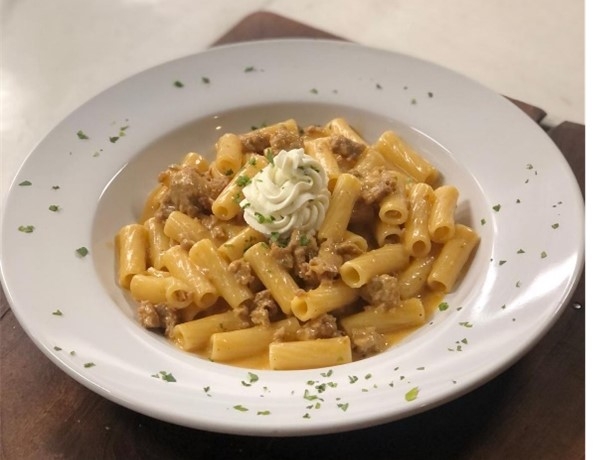 Rigatoni Salsiccia E Ricotta.