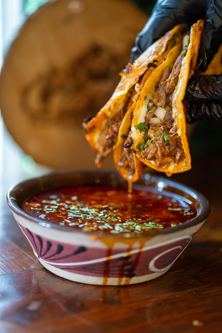 Quesataco.