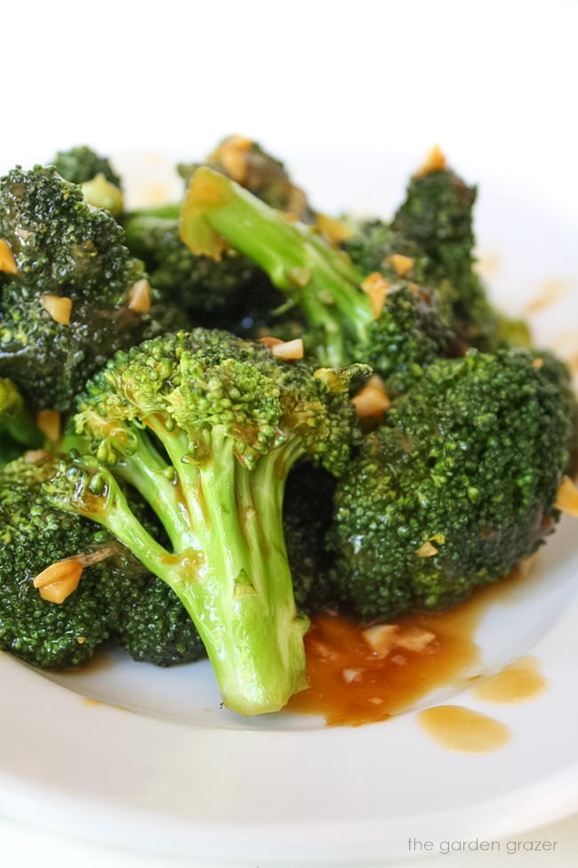 Broccoli Sauteed w. Garlic Sauce.