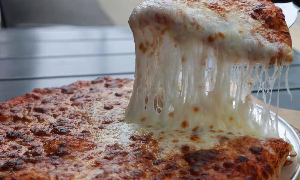Large Pizza.