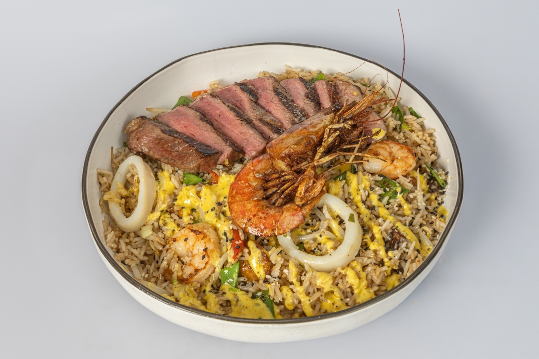 Chaufa “Mar y Tierra”.