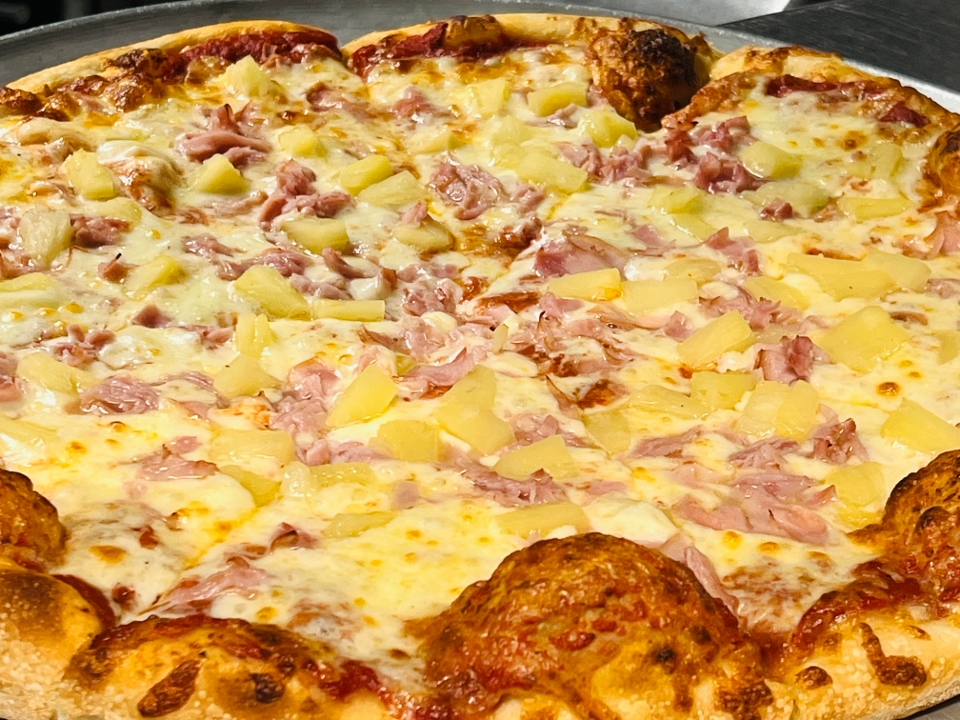 Medium Hawaiian.