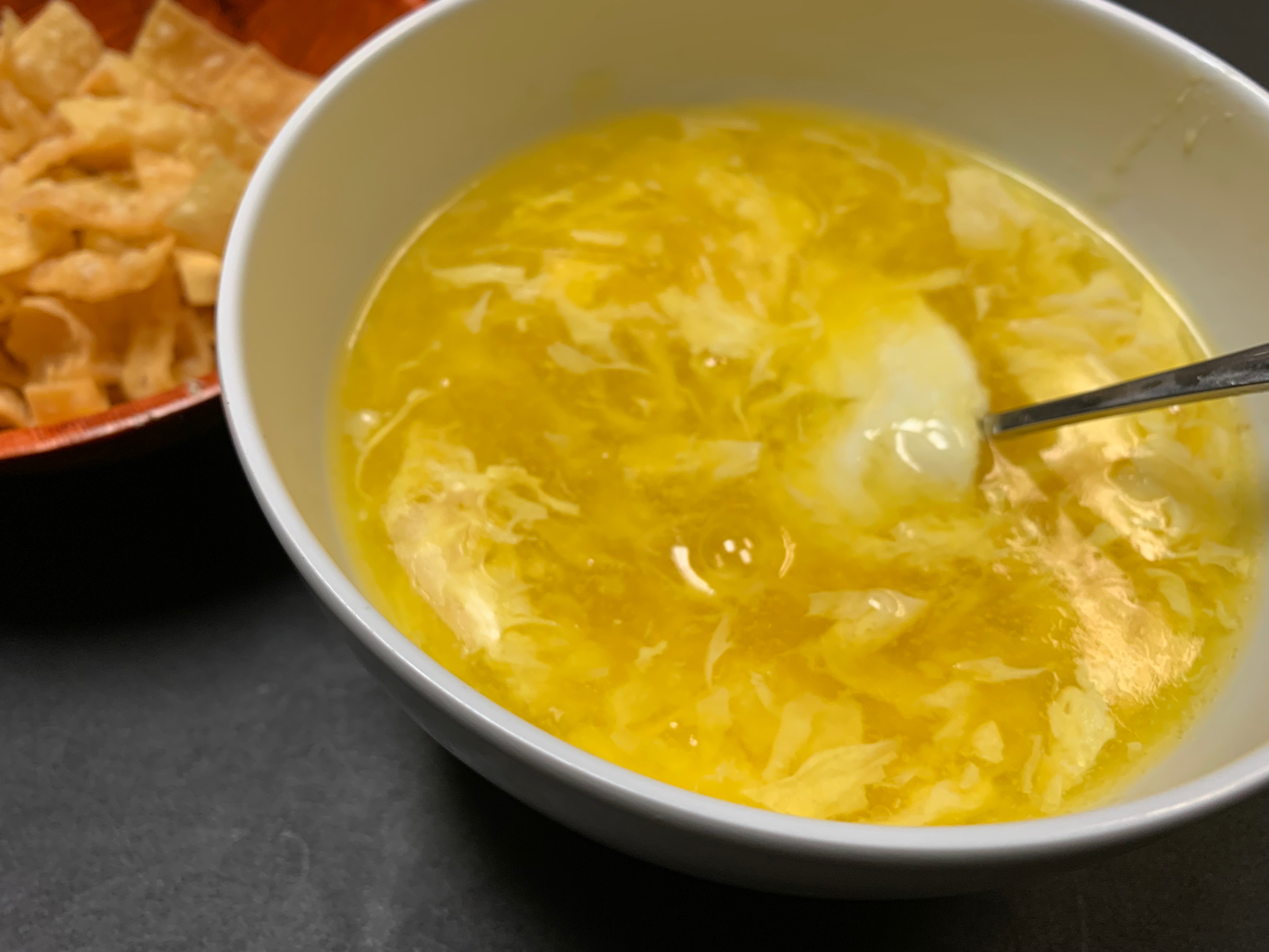 12 蛋花汤EGG DROP SOUP.