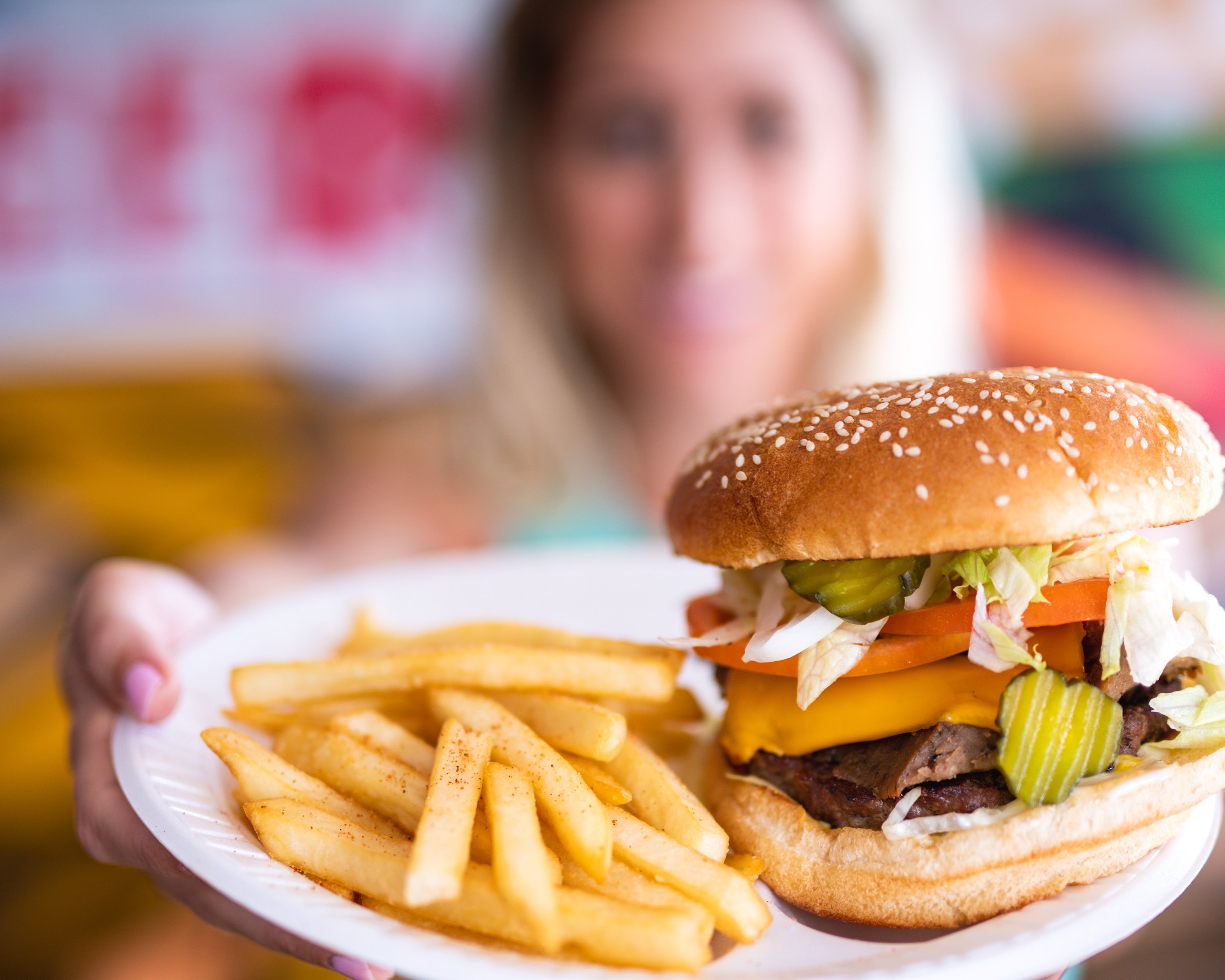 Deluxe Cheeseburger Combo (6 Oz.).