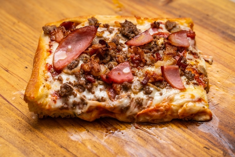 Med. Sicilian Hunter's Choice Pizza.