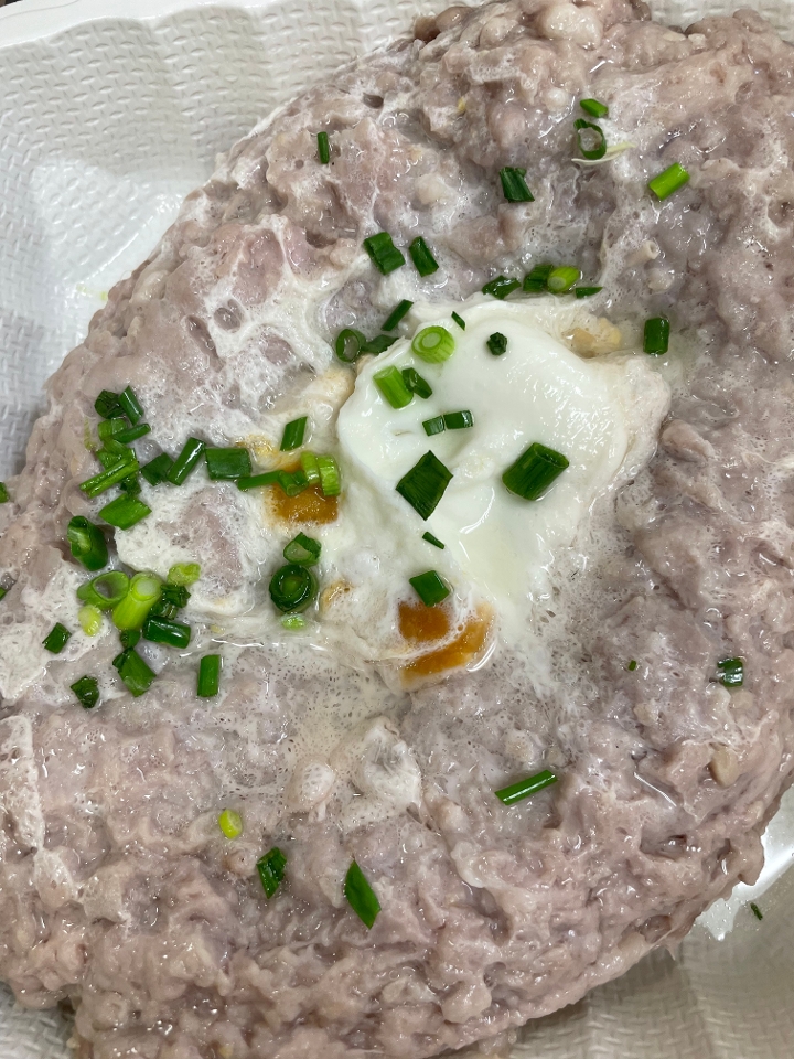 咸蛋肉餅 76.Pork Hash /Salted Egg.