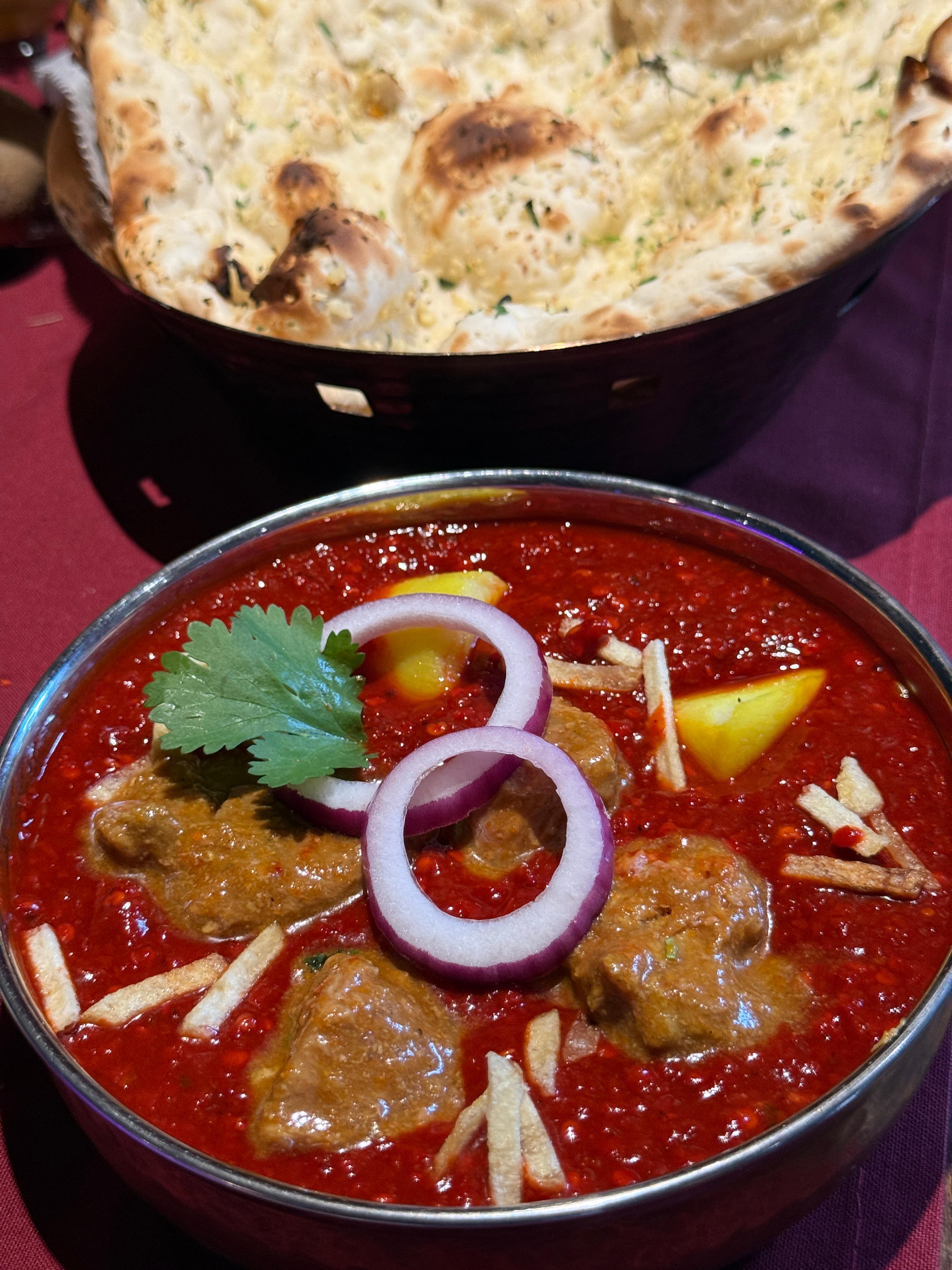 Lamb Vindaloo 🌶️🌶️.