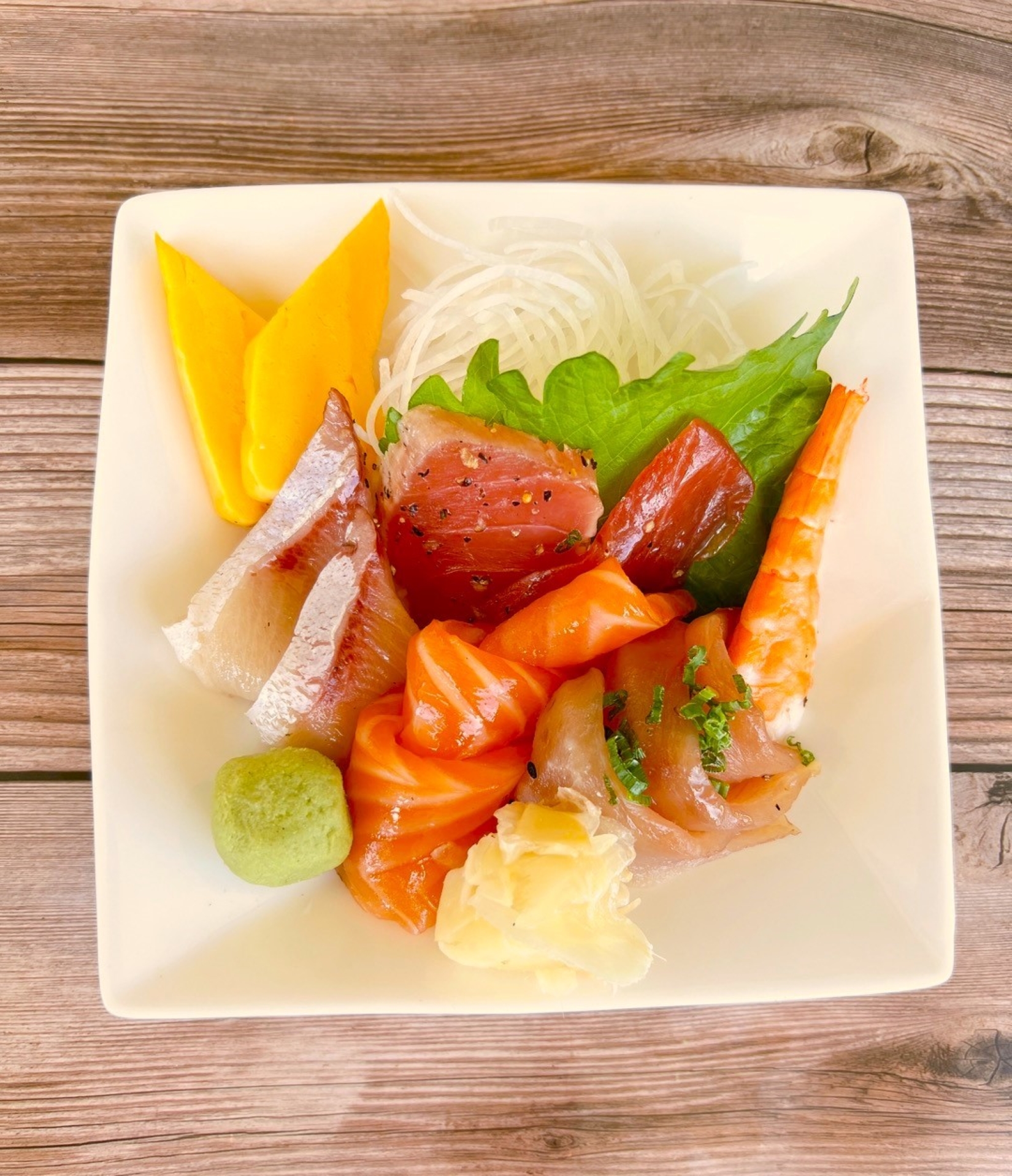 Mix Sashimi Special.