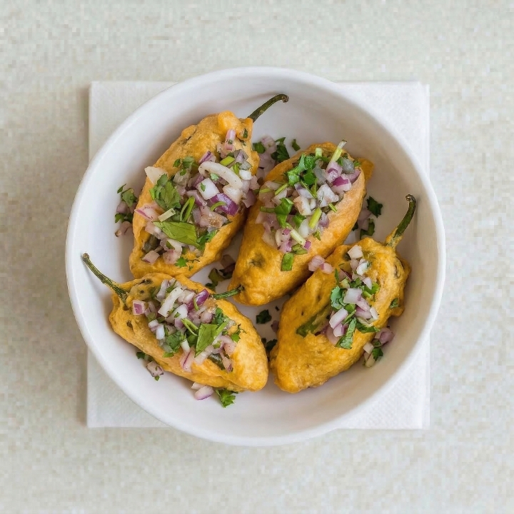 Mirchi Bajji With Onion (3 PCs).