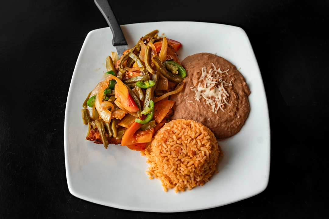 Pollo Monterey.
