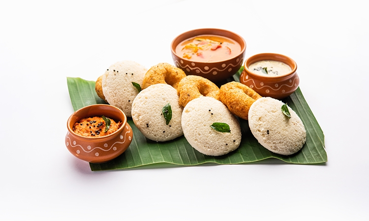 Idli Vada Combo - (1+1).