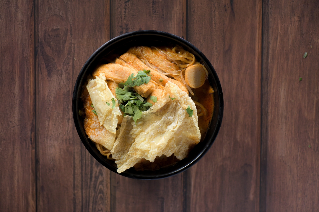C-5 Traditional Singaporean Laksa (传统新加坡叻沙).