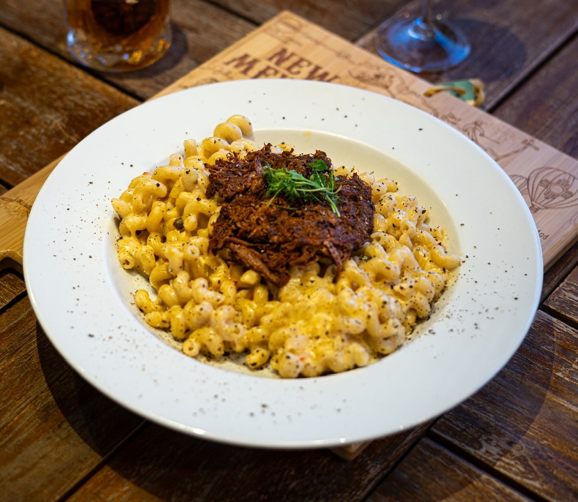 Birria Mac & Cheese.