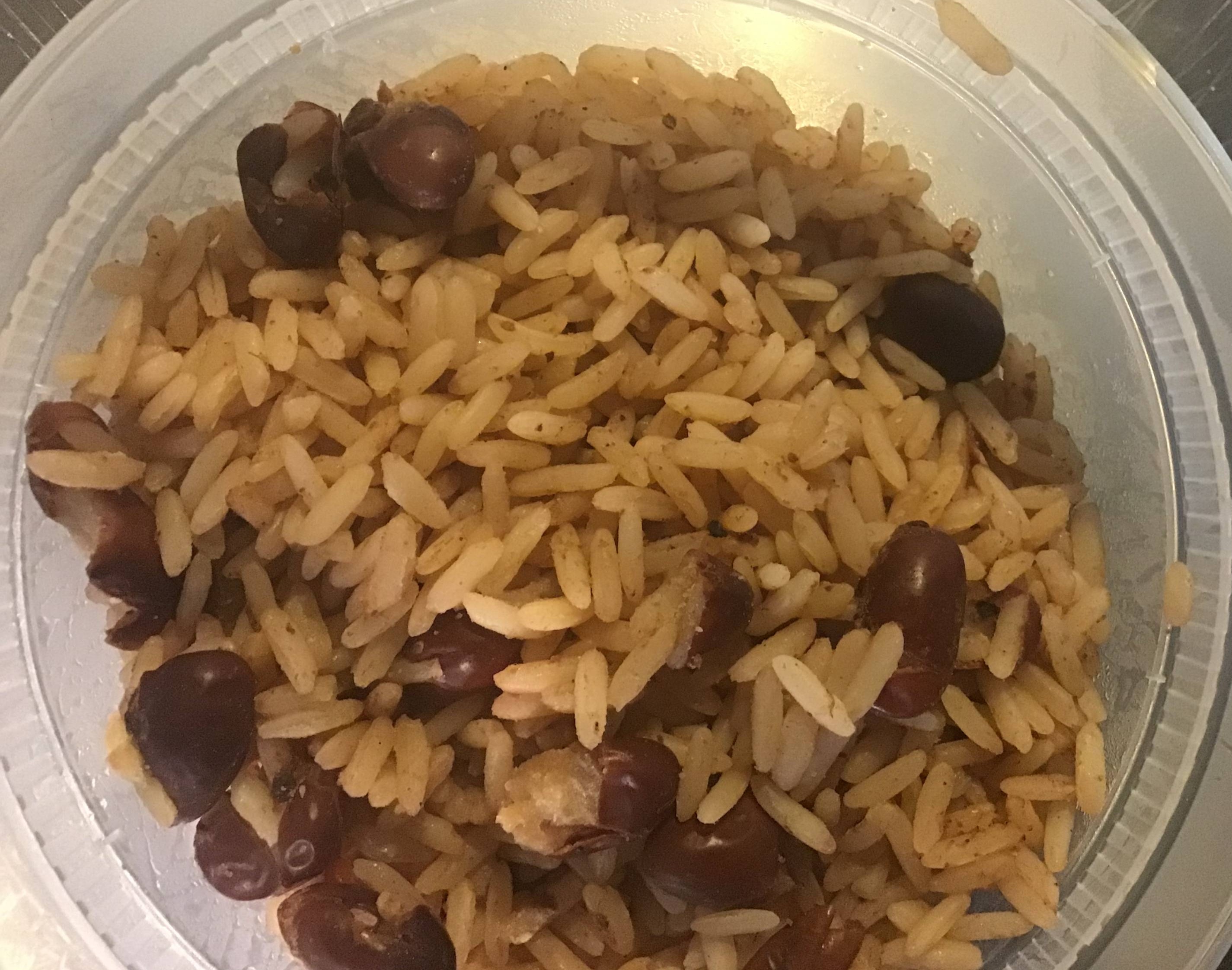 Peas and rice with gravy.