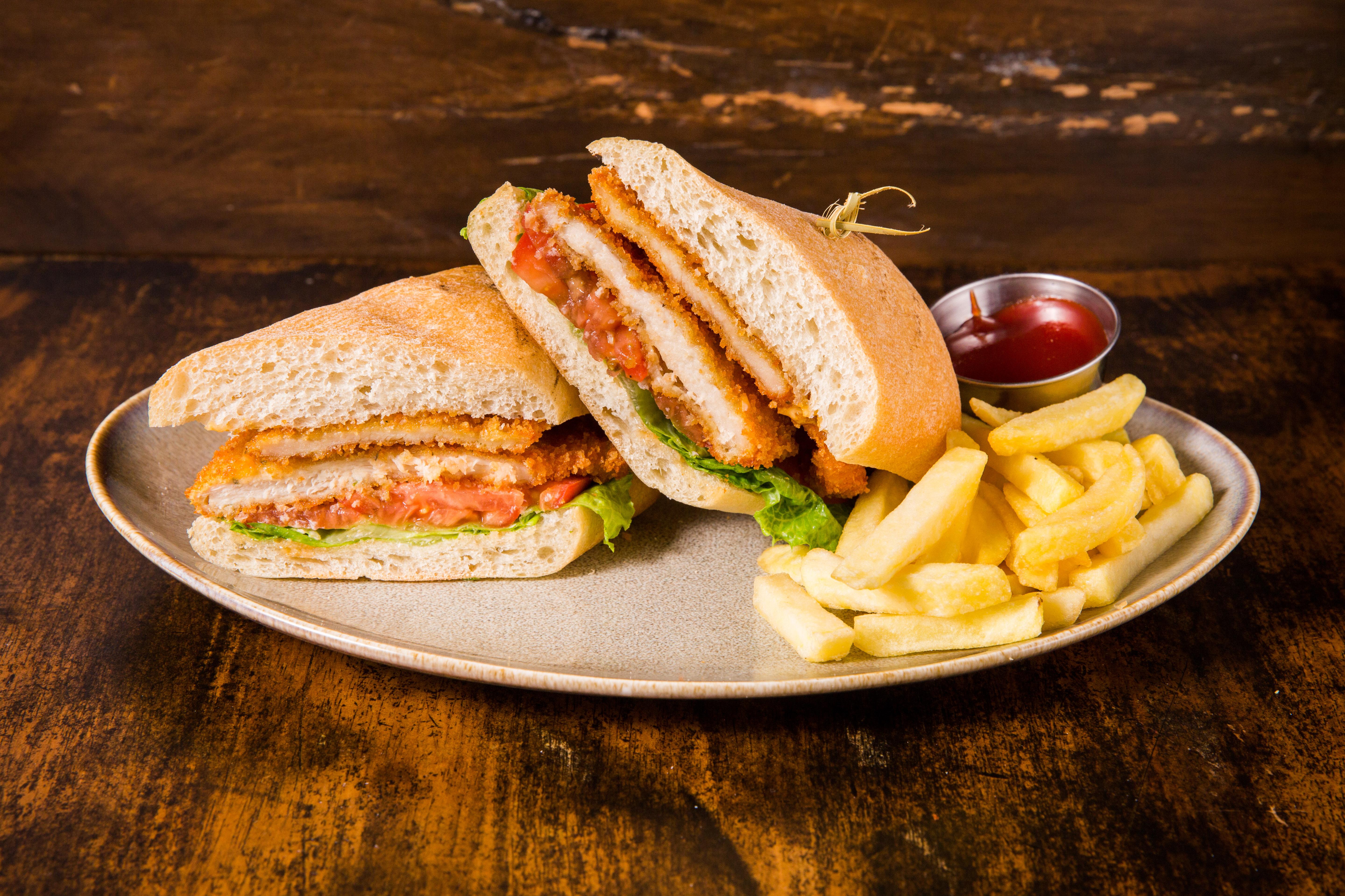 Torta de Pollo Sandwich.