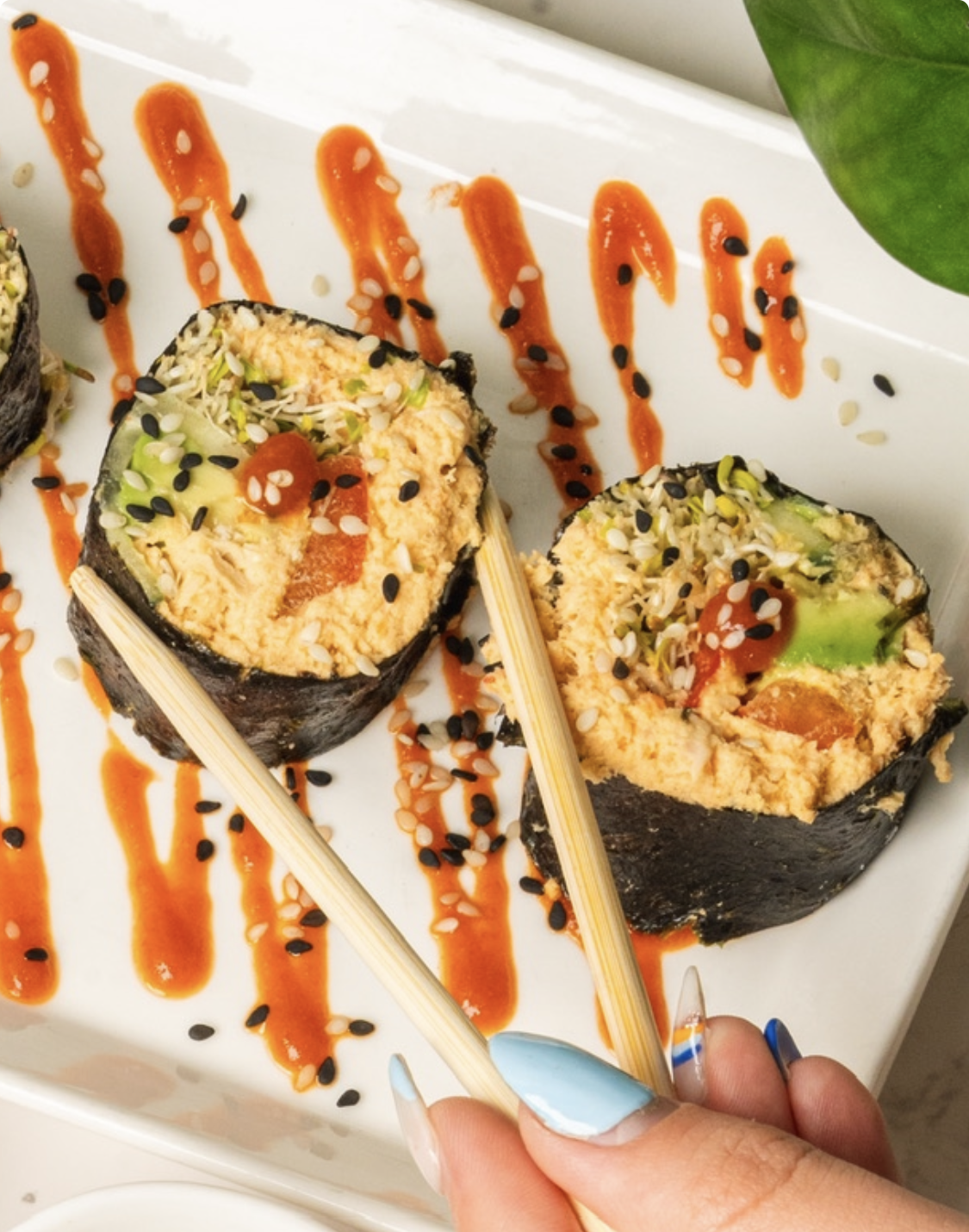 SPICY TUNA SALAD ROLL.