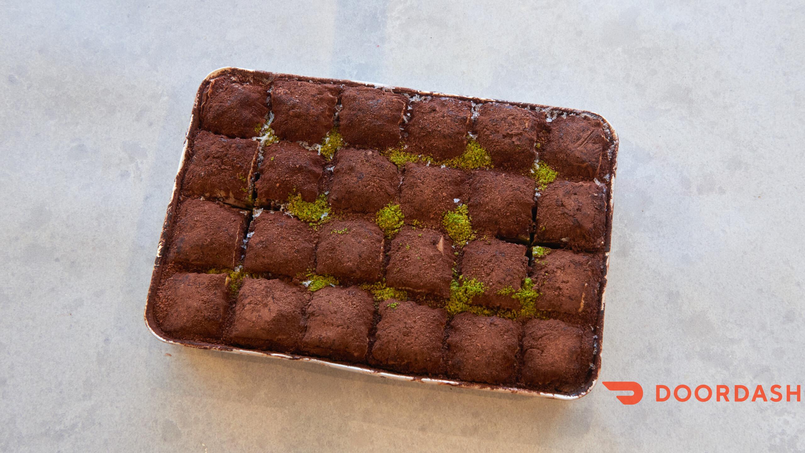 Baklava, Cold Milky with Pistachio Party Pack.