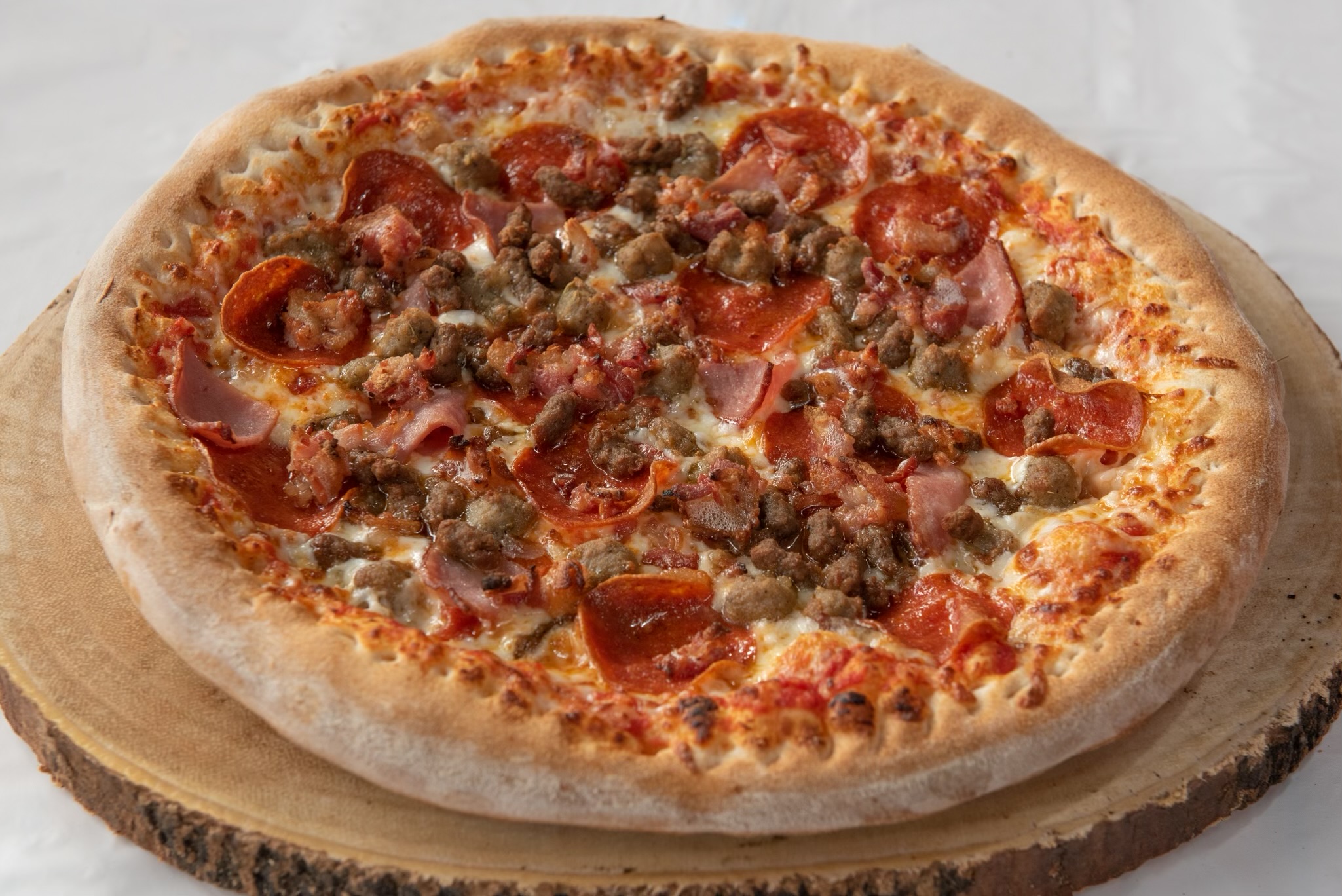 Large Gourmet Pizza & 10 Wings.
