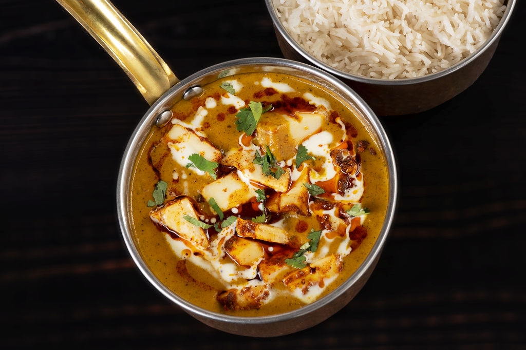 Curry: Paneer Korma (G).