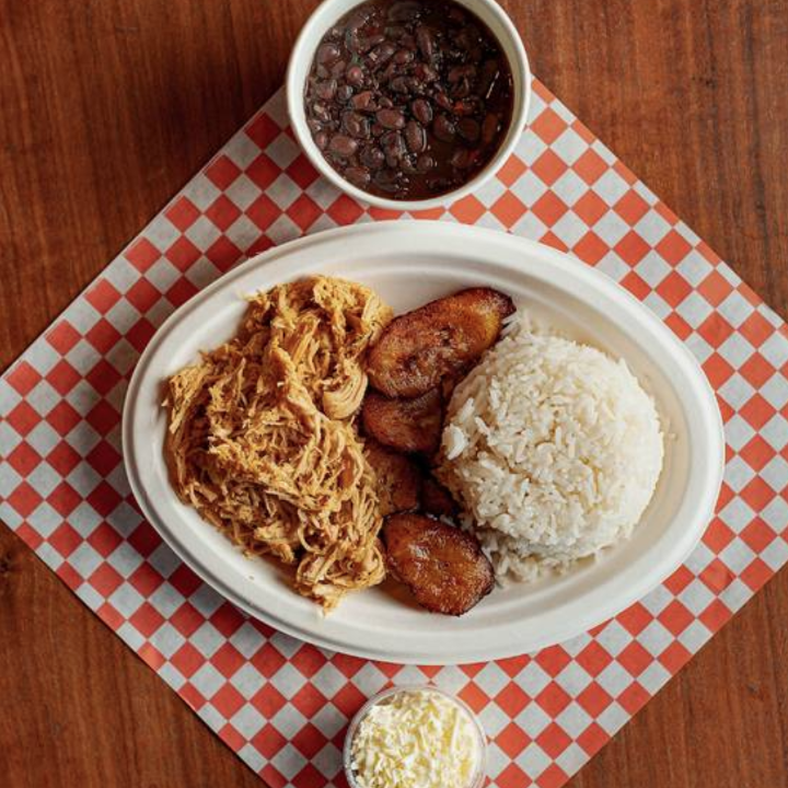 Platter Chicken Pabellón.