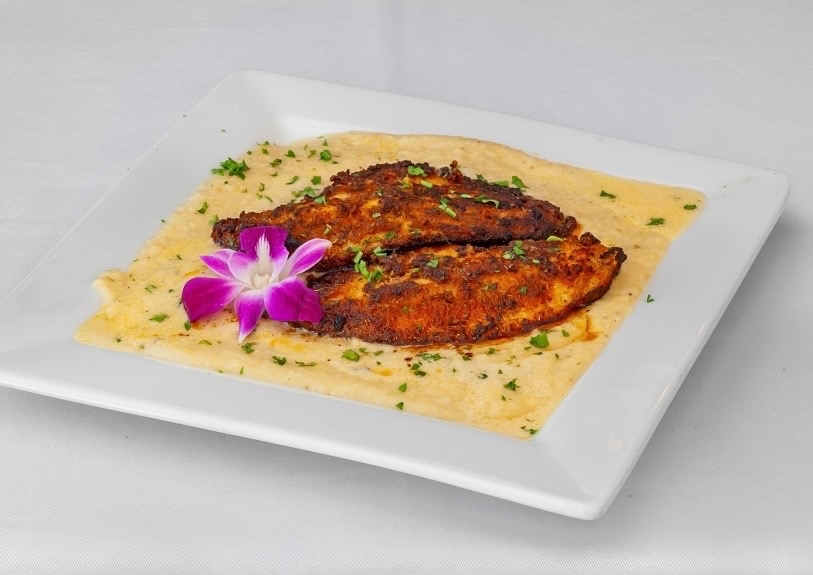CATFISH & GRITS.