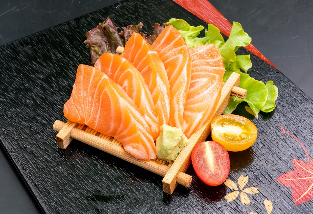 Sashimi Salmon.