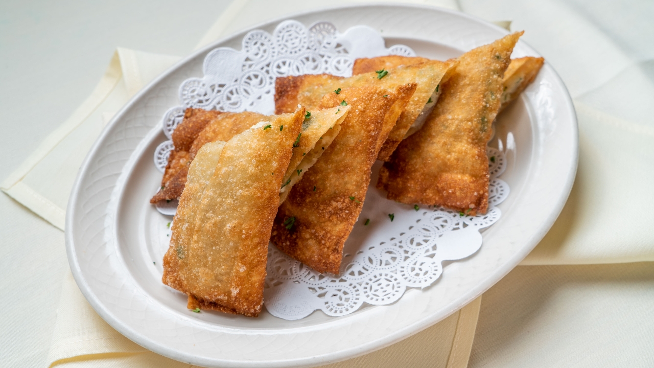 Cheese Fatayer (Boreg).