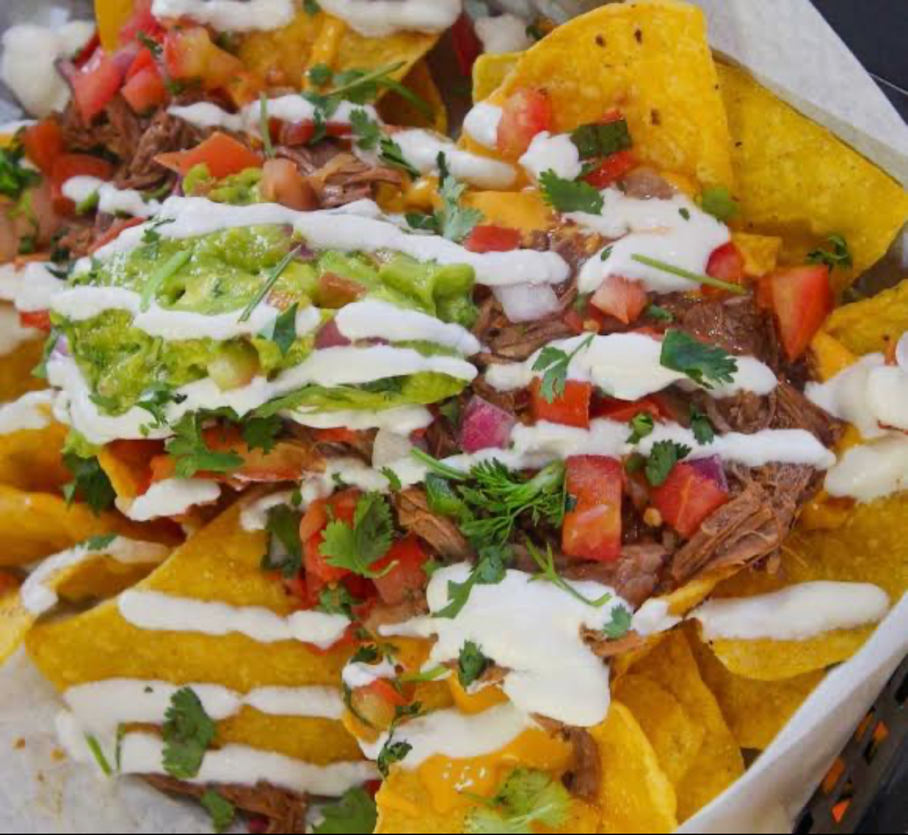 HOUSE NACHOS.