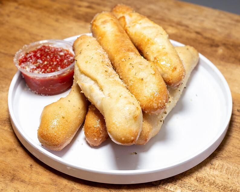 6pc Breadsticks.