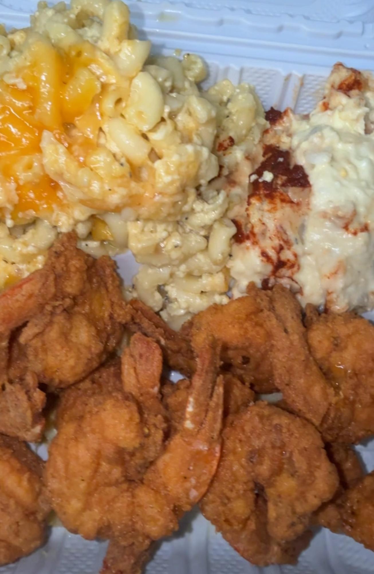 10pc Fried Shrimp w/ 2 Premium Sides.