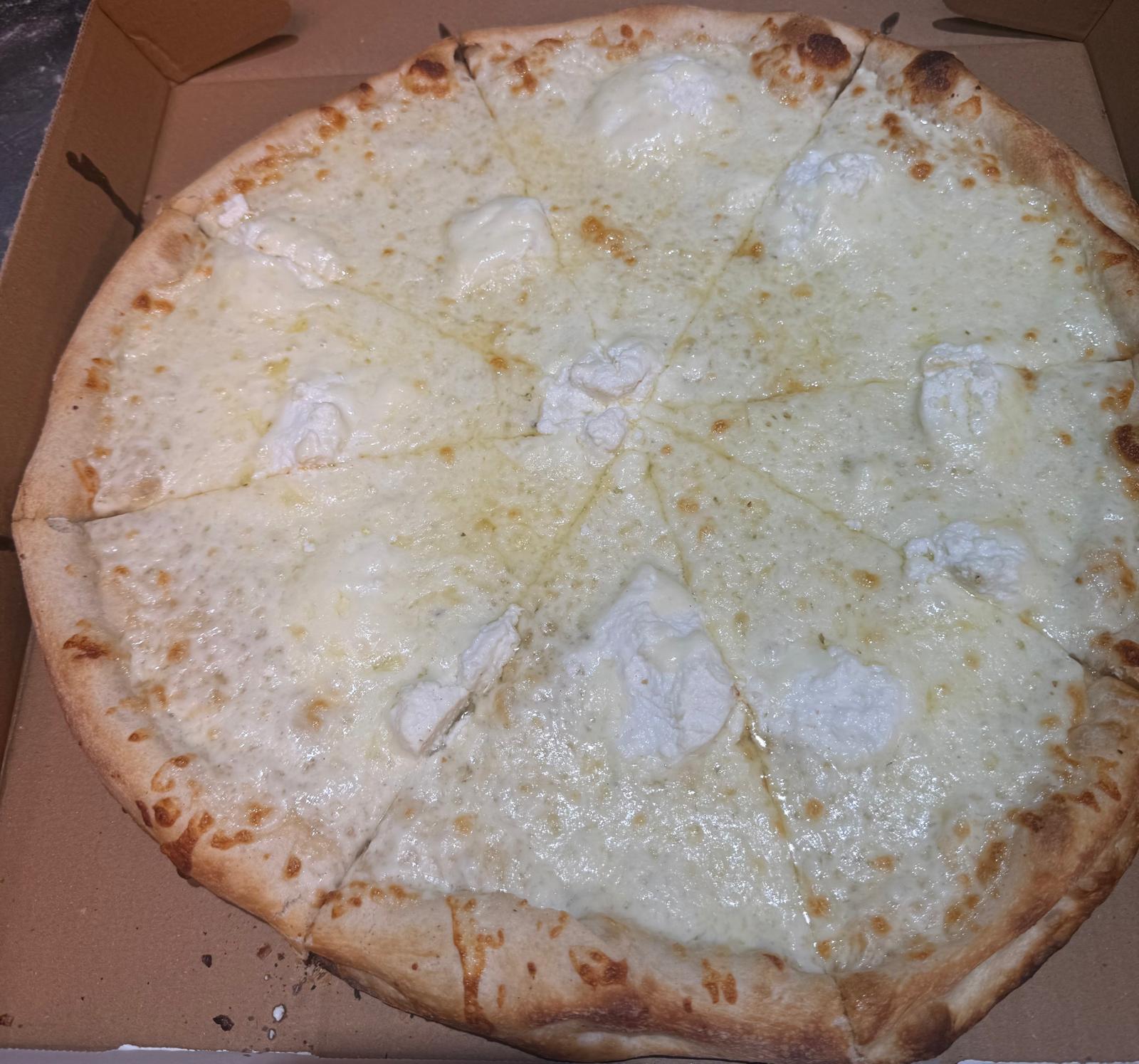 14" Medium White Plain.