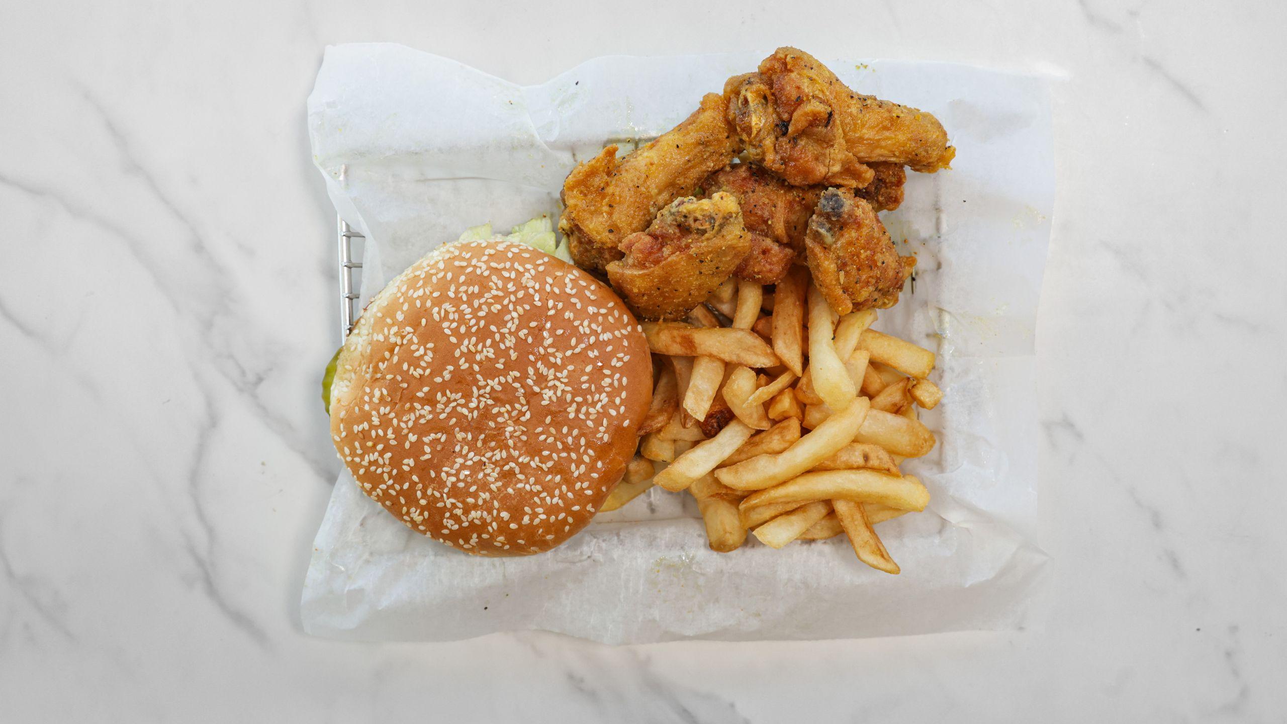 Cheeseburger + 5pcs Wing Combo.