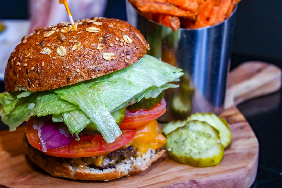 Grass Fed Angus Burger.