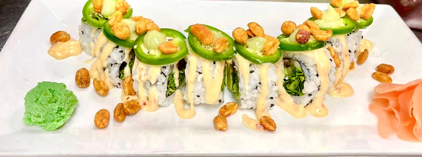 TUNA TATAKI ROLL.