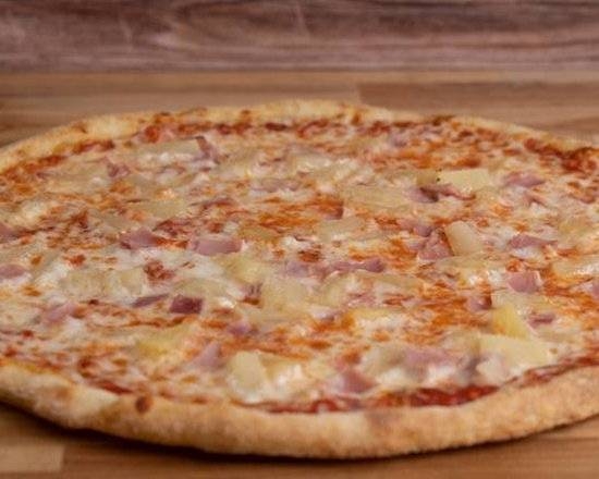 14" Hawaiian Pizza.