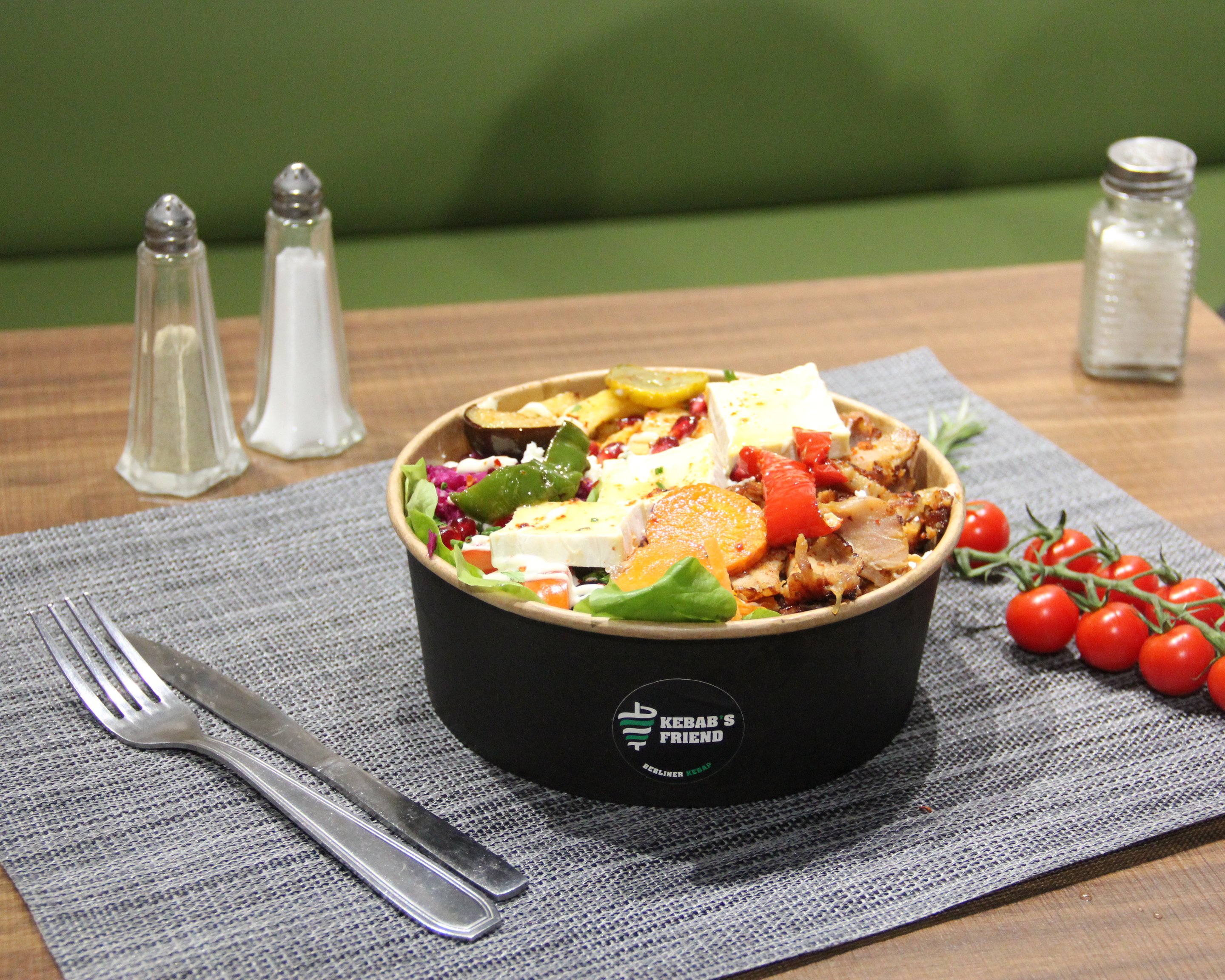 Crispy Chicken Bowl 🥗🍟 (Servi avec Frites Maison)