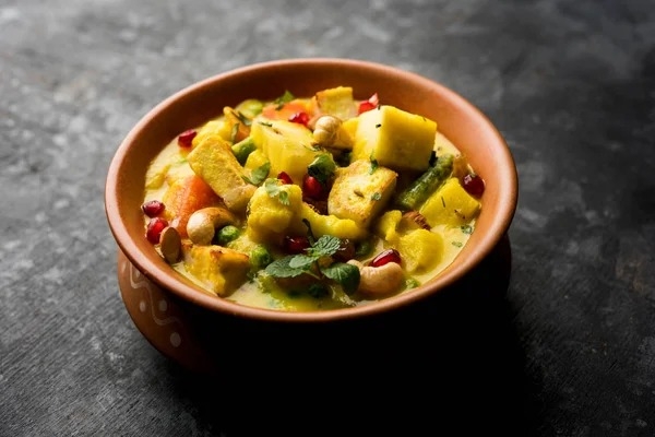 Navaratan Korma.